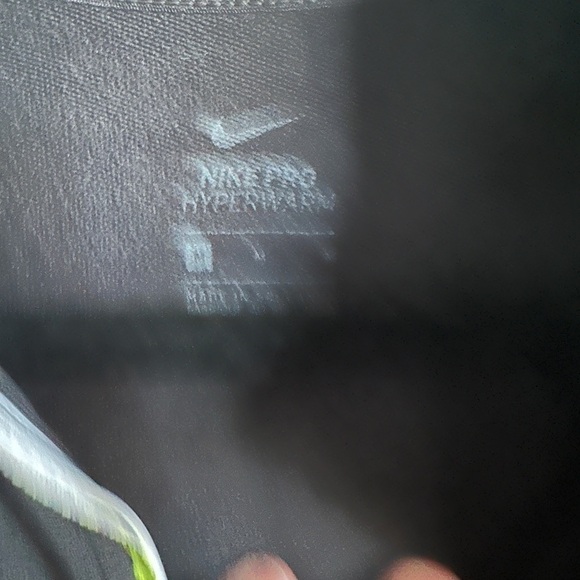 Nike pro hyper warm women’s black quarter zip long sleeve size medium - Picture 3 of 4